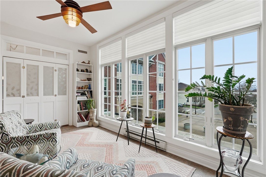 1240 Crescent Pl 2H
