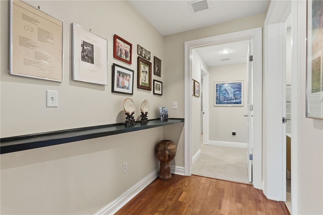 1240 Crescent Pl 2H