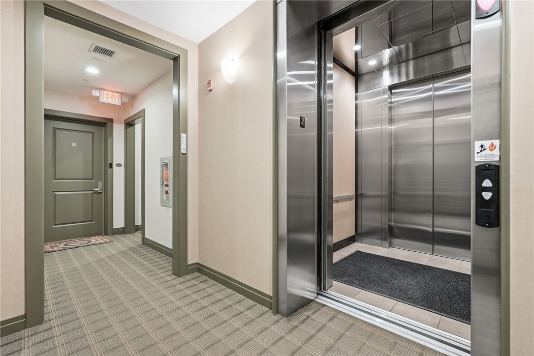1240 Crescent Pl 2H