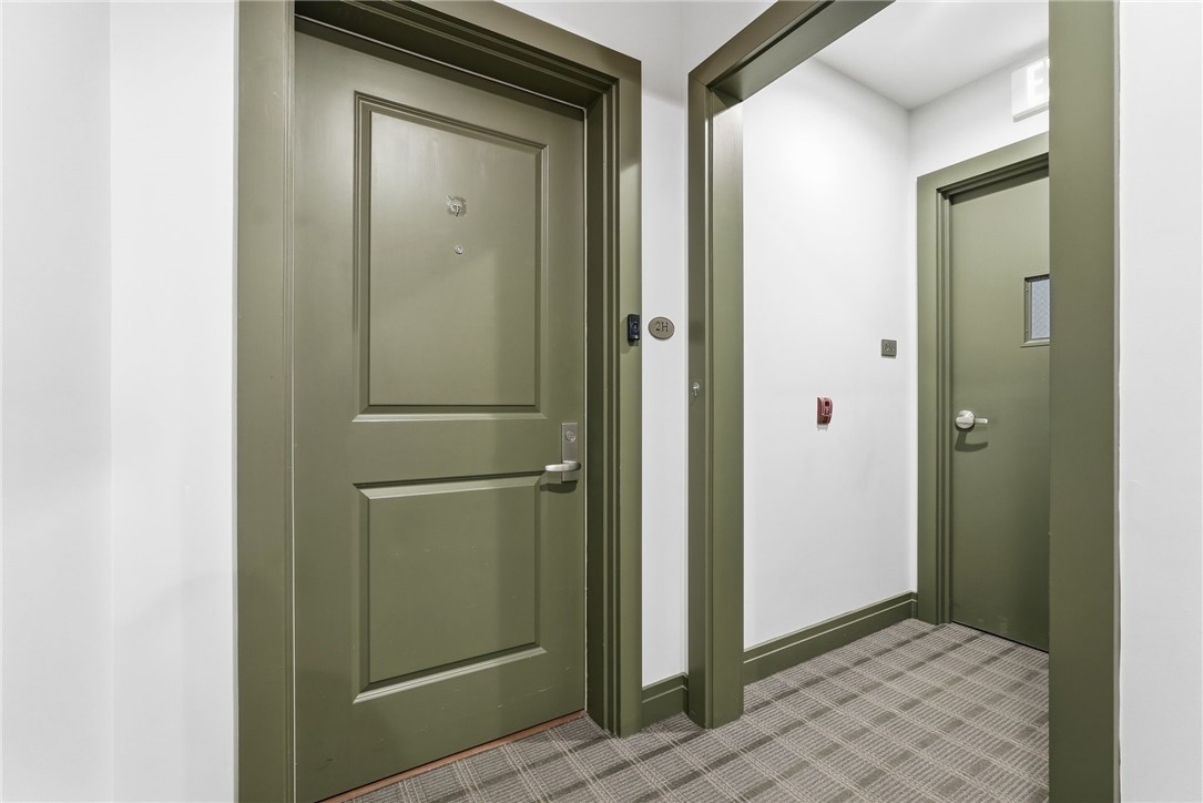 1240 Crescent Pl 2H