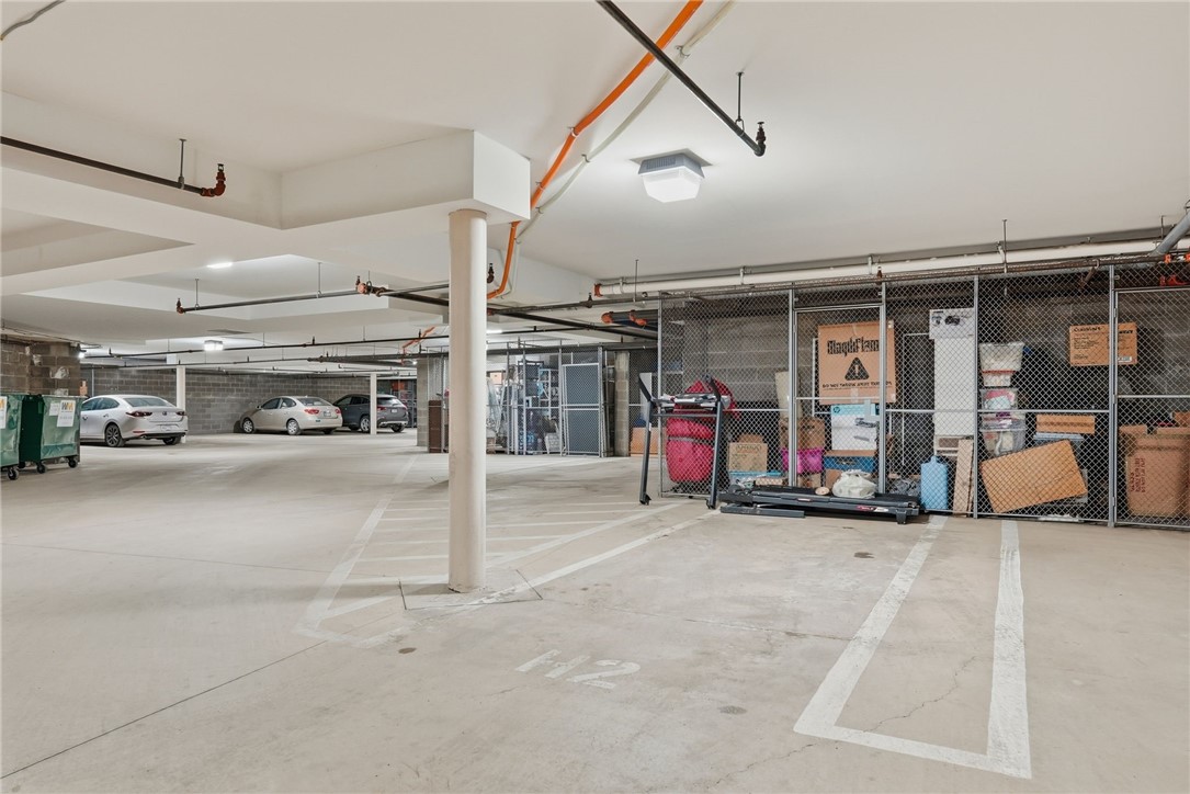 1240 Crescent Pl 2H