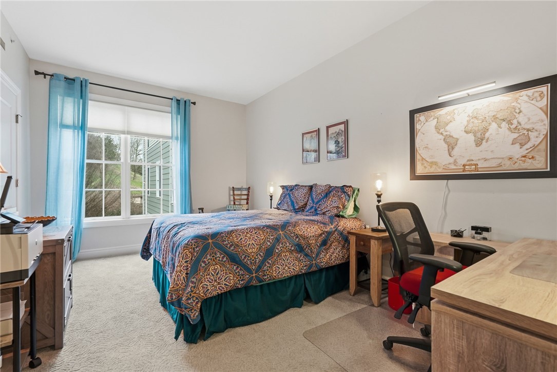 1240 Crescent Pl 2H