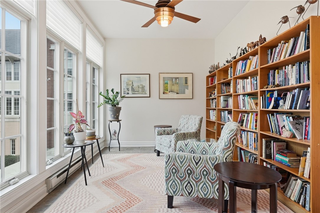 1240 Crescent Pl 2H
