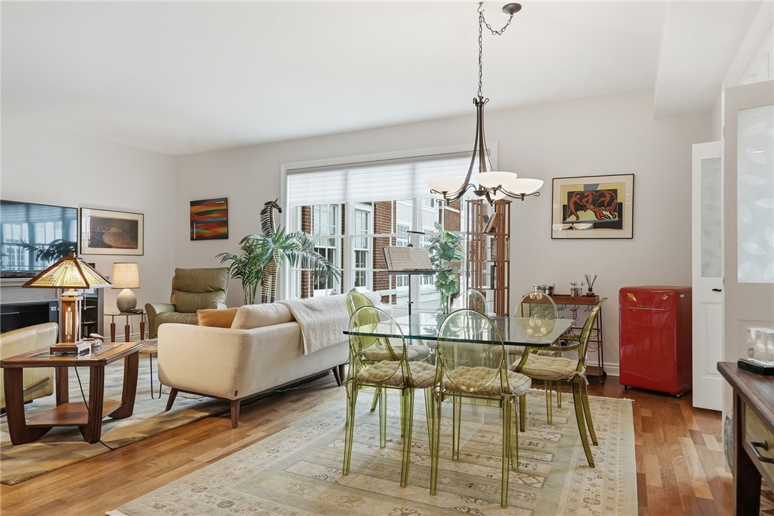1240 Crescent Pl 2H