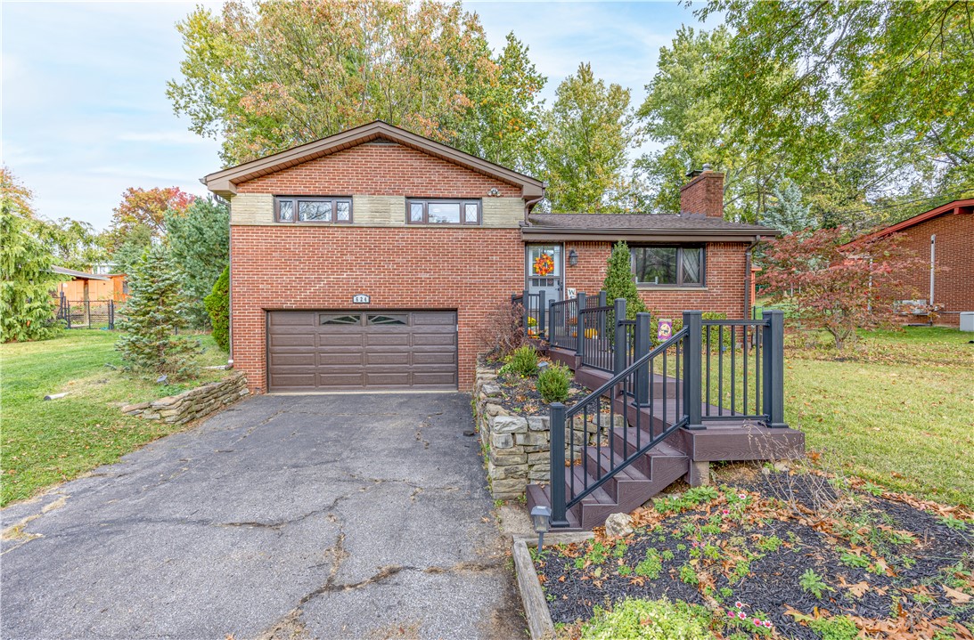 624 Fort Couch Rd