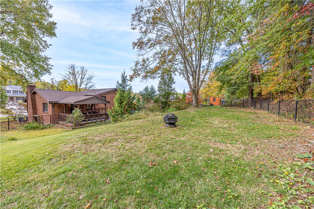 624 Fort Couch Rd