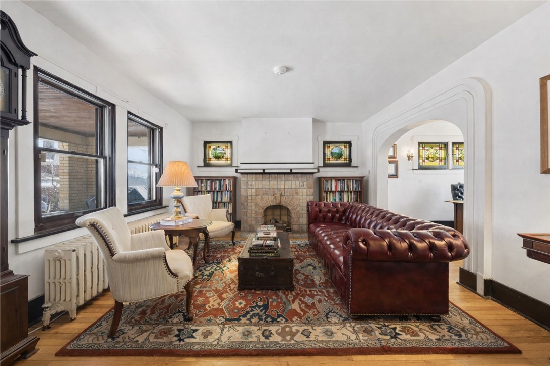 1115 Hillsdale Ave