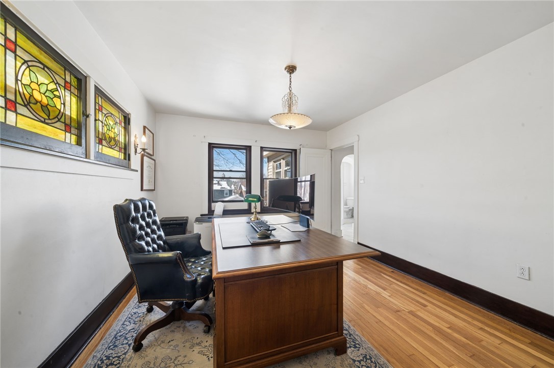 1115 Hillsdale Ave