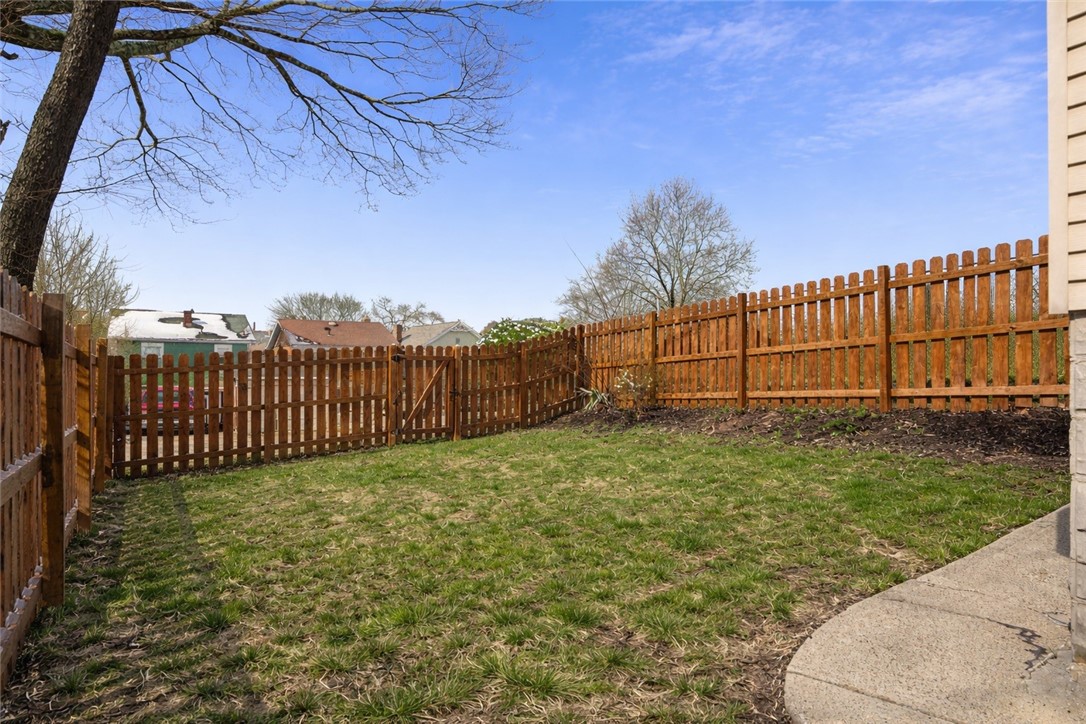 1115 Hillsdale Ave