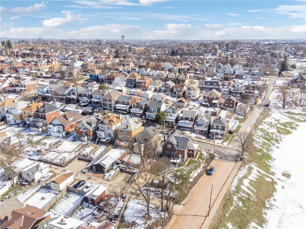 1115 Hillsdale Ave