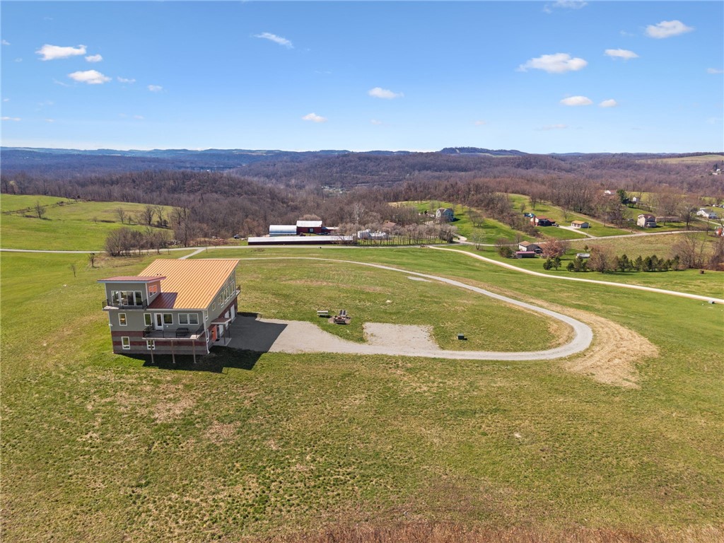 1029 Hoffman Rd