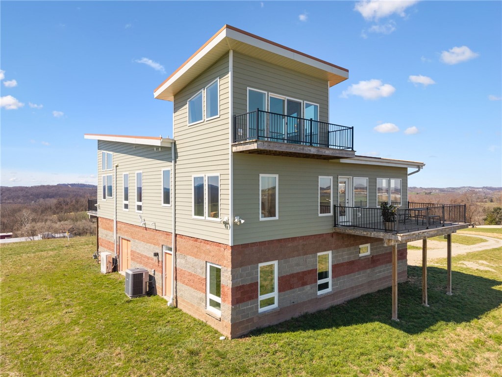1029 Hoffman Rd