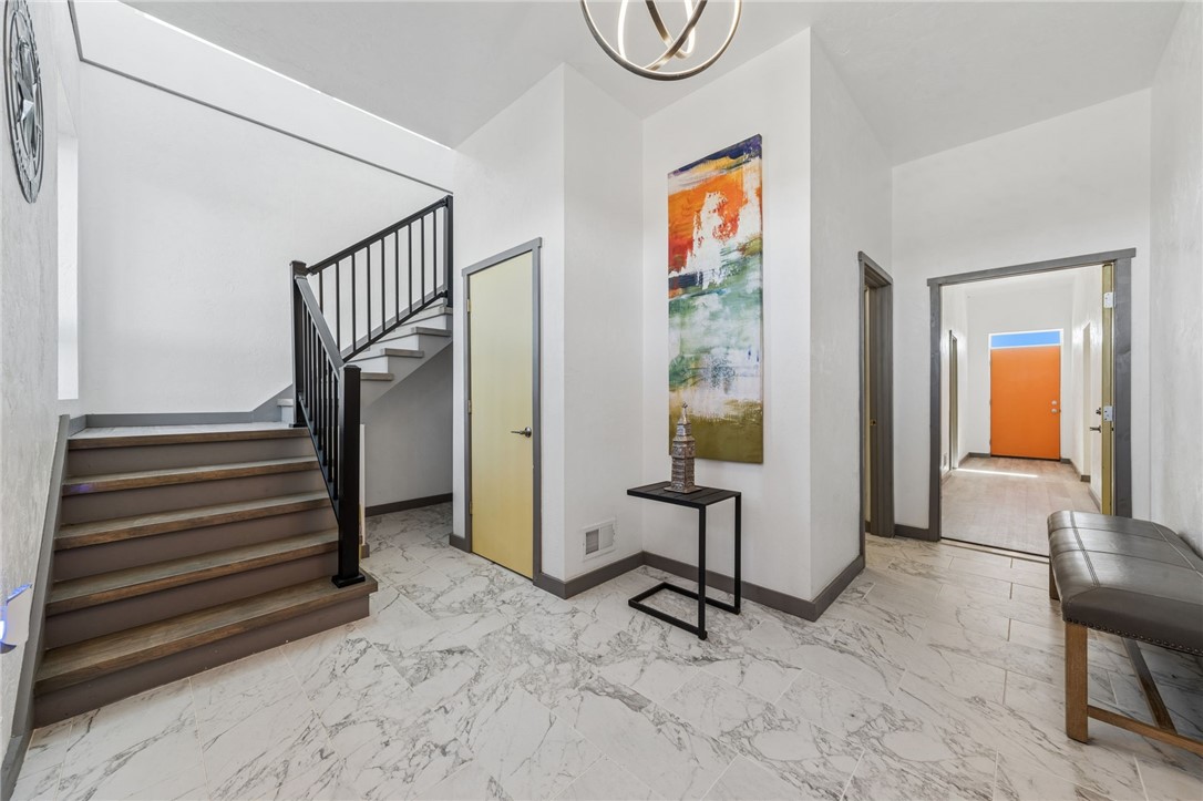 1029 Hoffman Rd