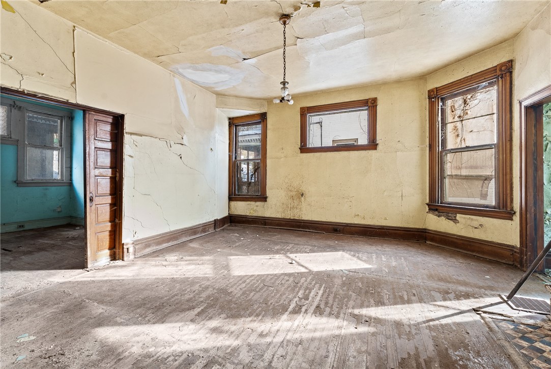 2526 Perrysville Ave