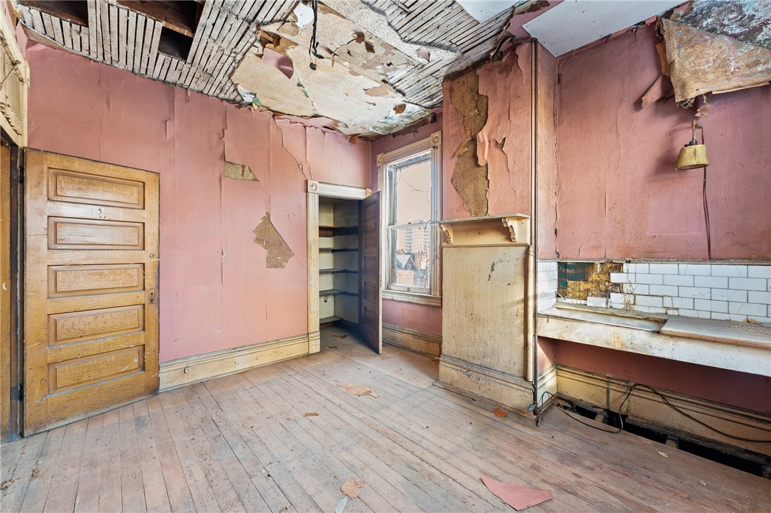 2526 Perrysville Ave