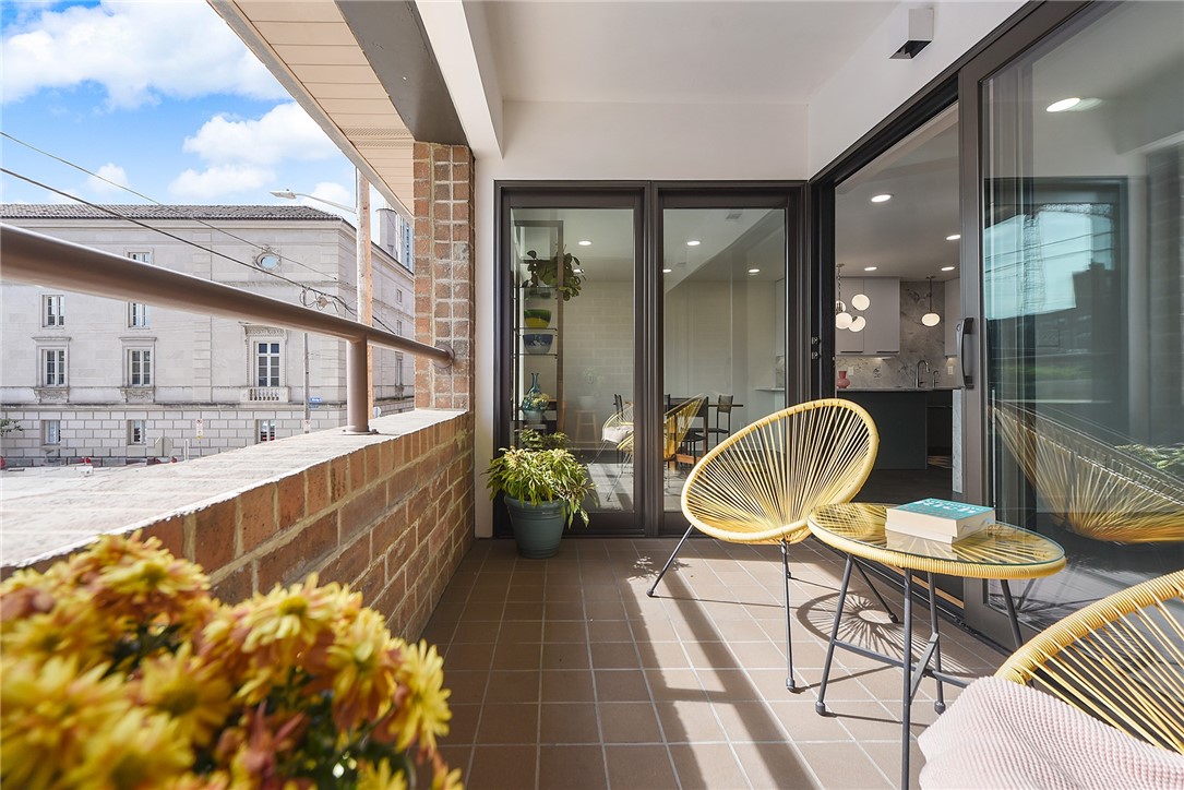 307 S Dithridge St 212