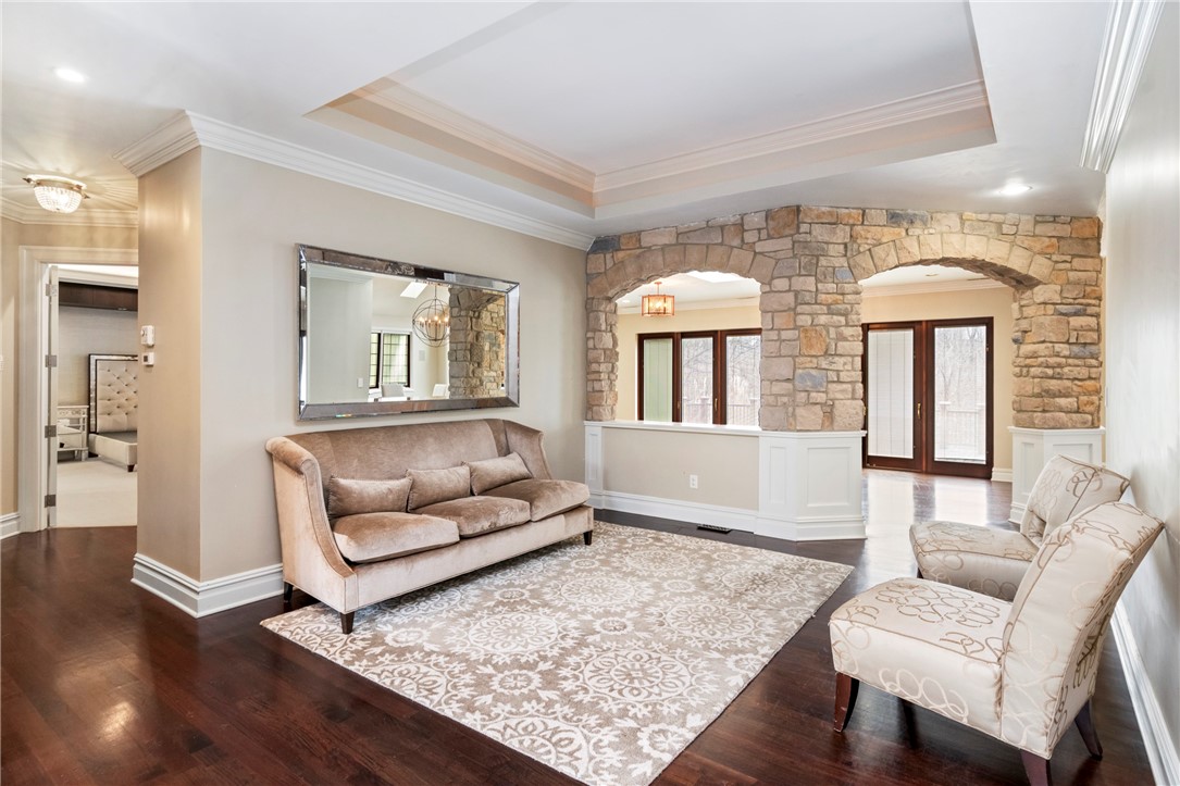529 Arden Dr