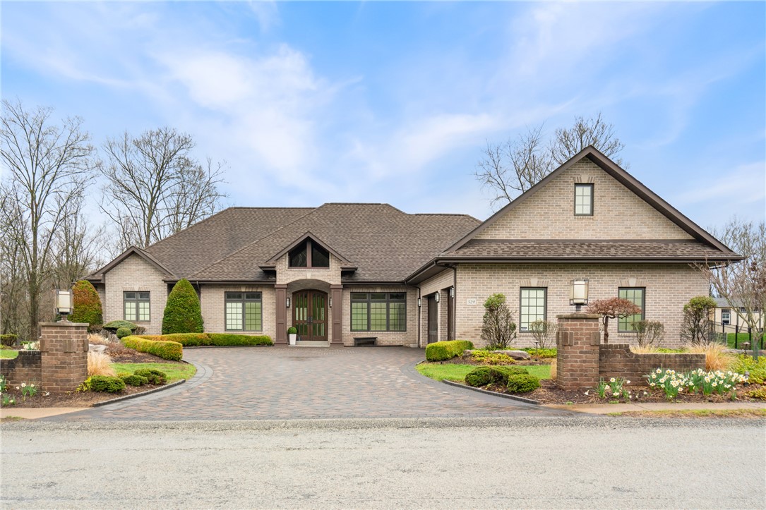 529 Arden Dr