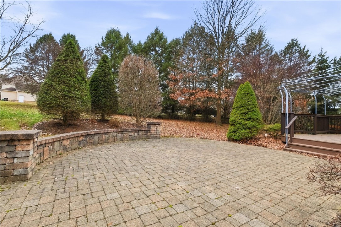 6855 Stephanie Ct