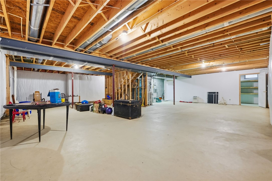 6855 Stephanie Ct