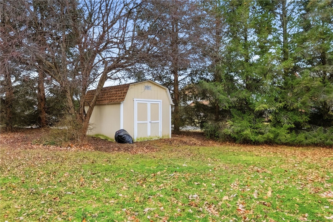 6855 Stephanie Ct
