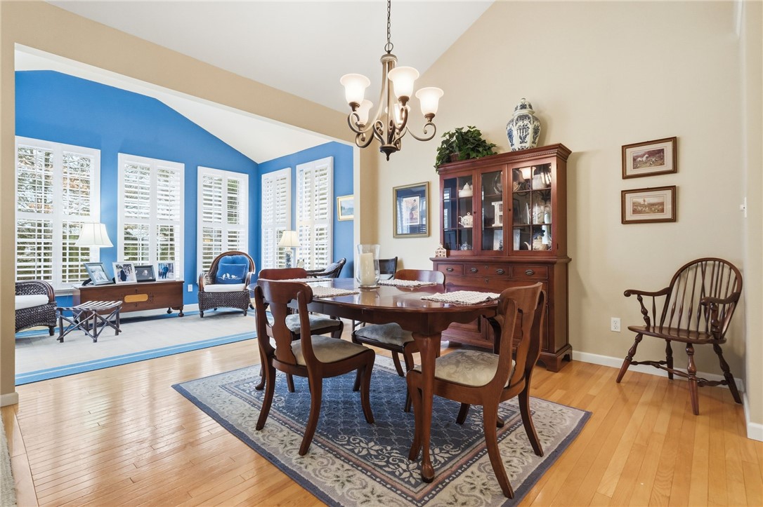6855 Stephanie Ct