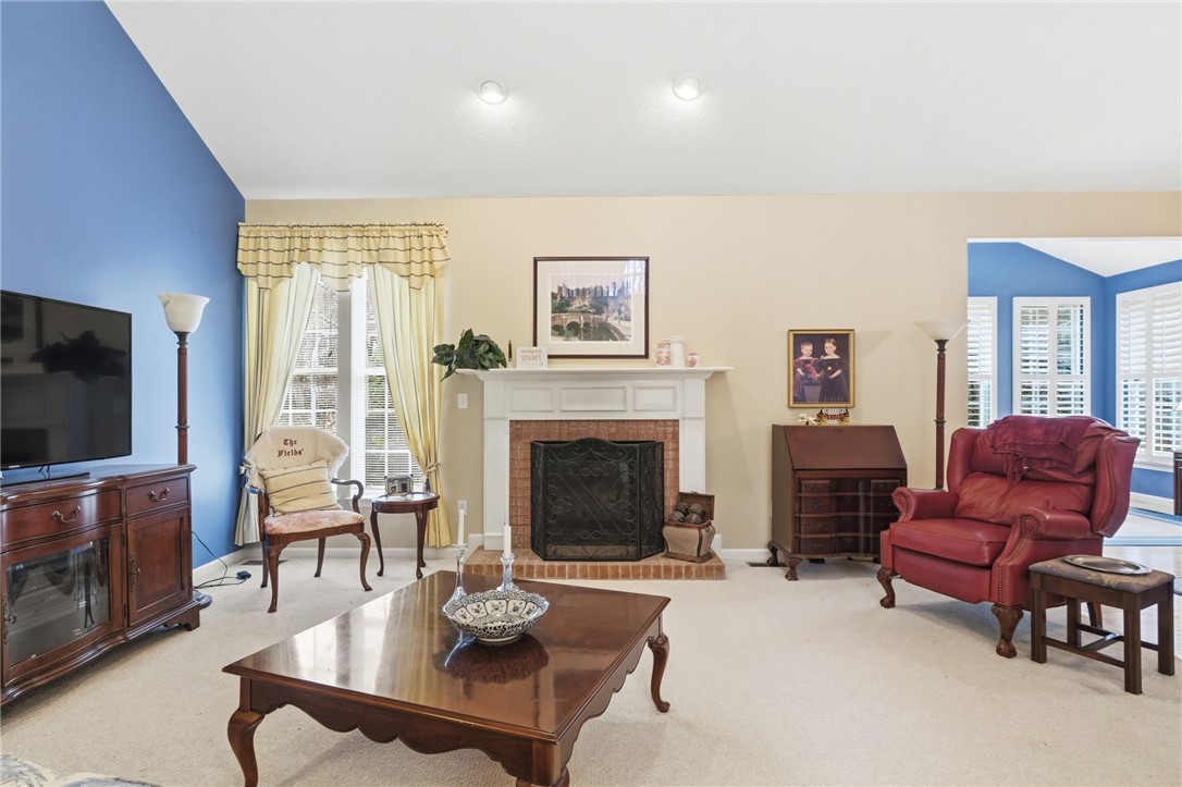 6855 Stephanie Ct