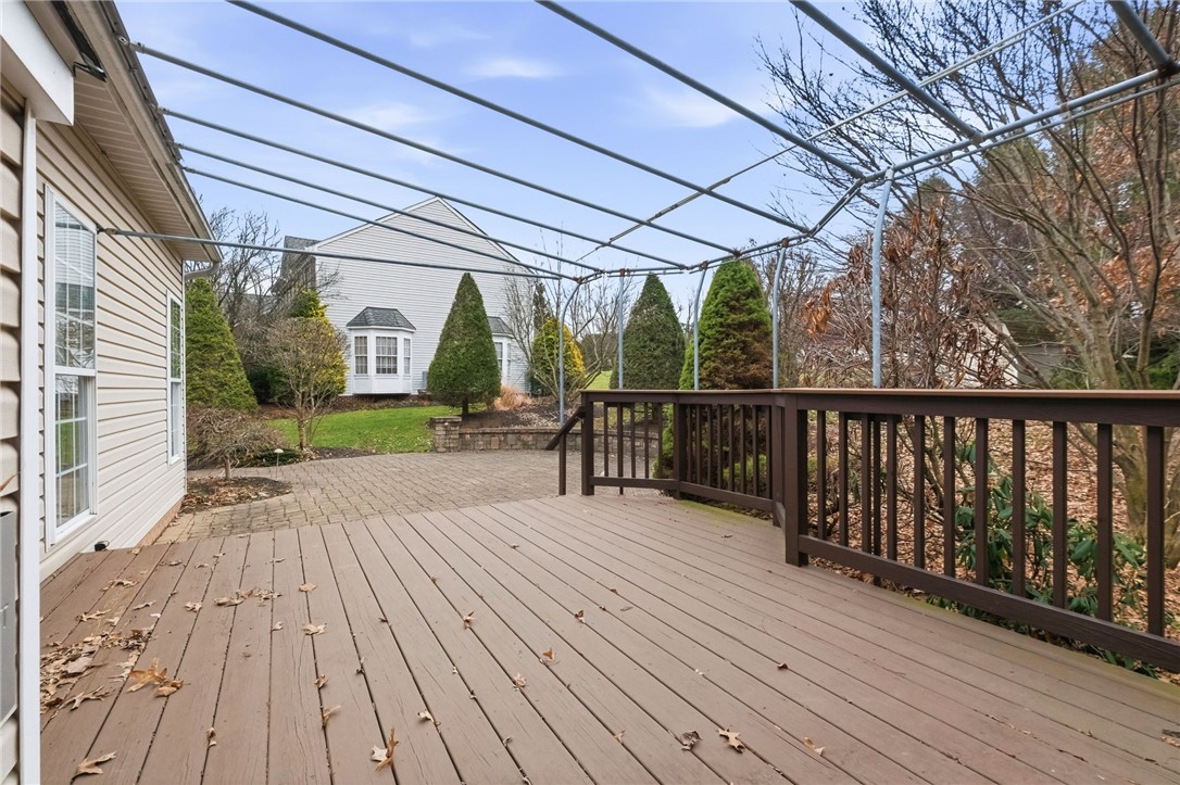 6855 Stephanie Ct