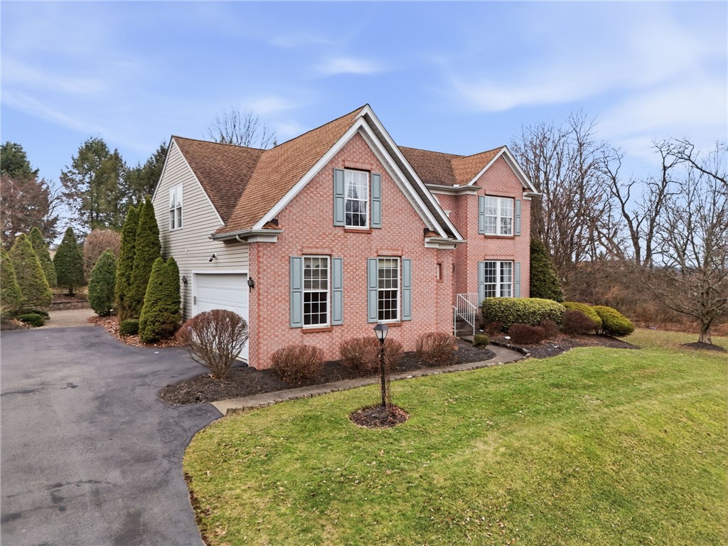6855 Stephanie Ct