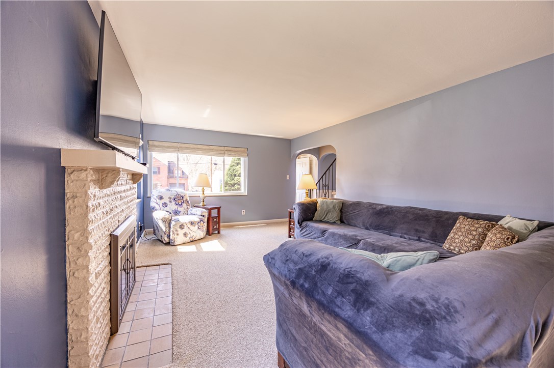 222 Glenview Dr