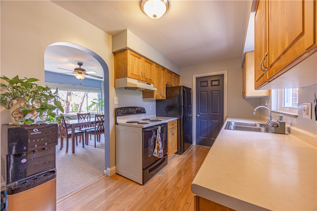 222 Glenview Dr