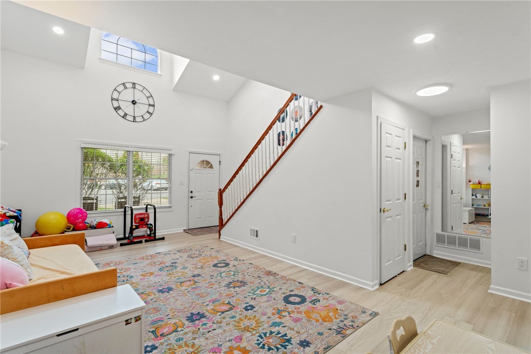 5528 Worthington Ct