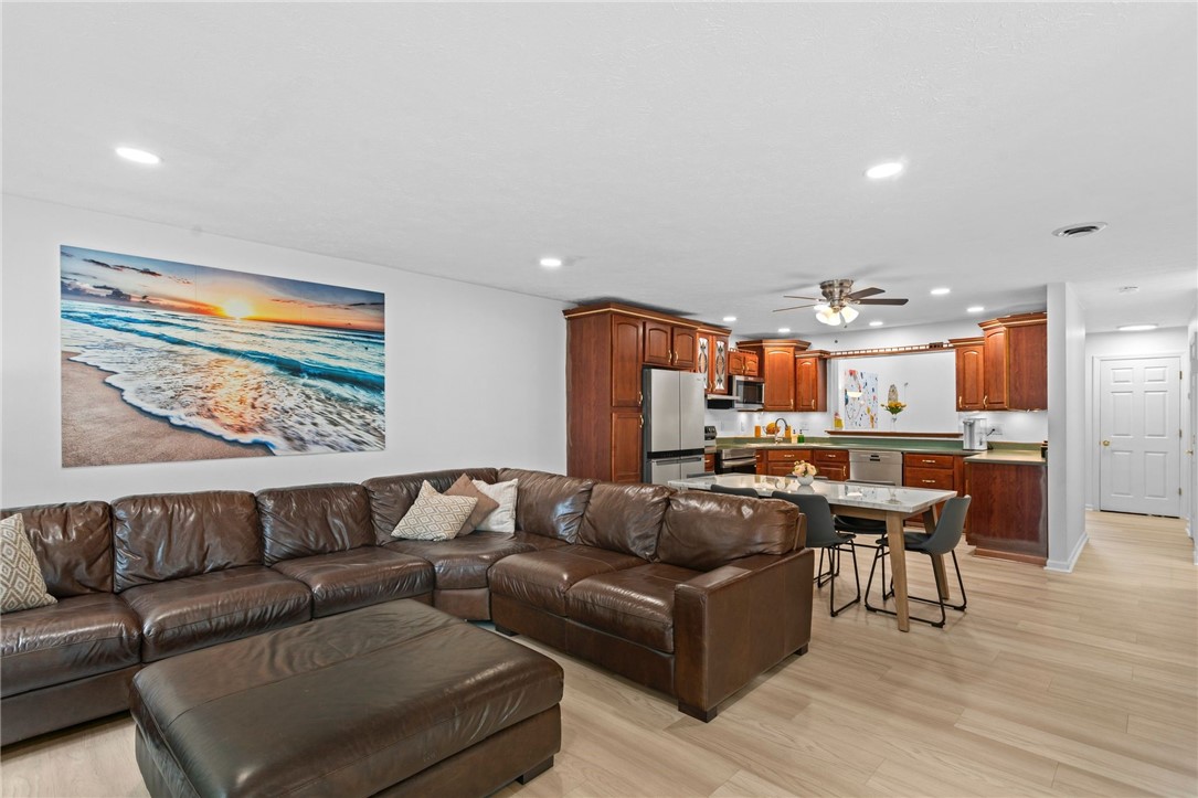 5528 Worthington Ct