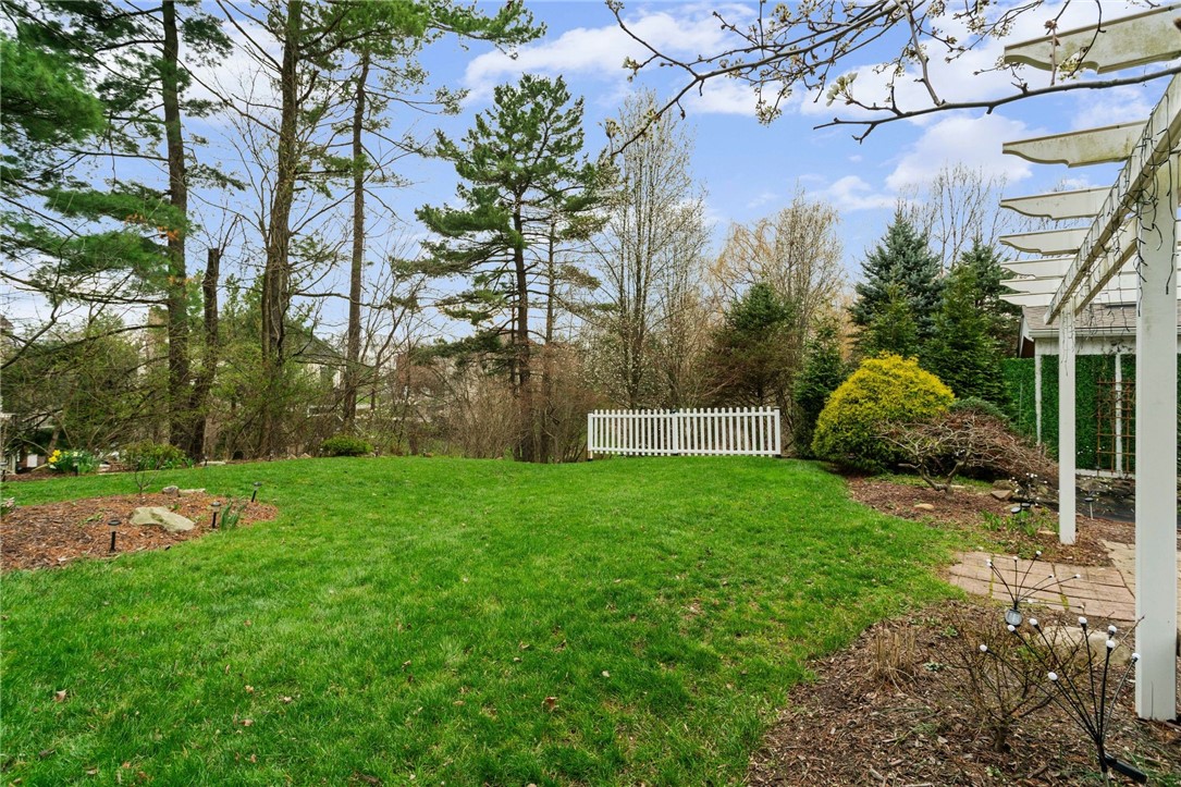 5528 Worthington Ct