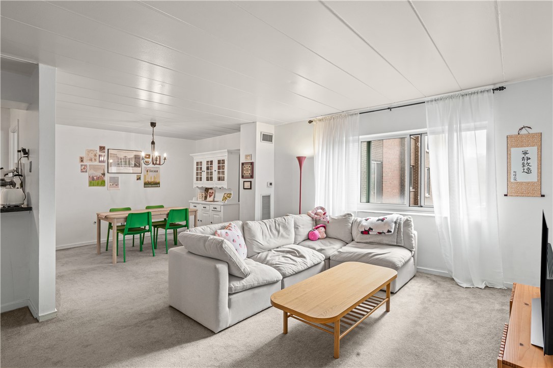 5 Bayard Rd 207