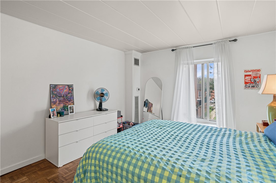 5 Bayard Rd 207