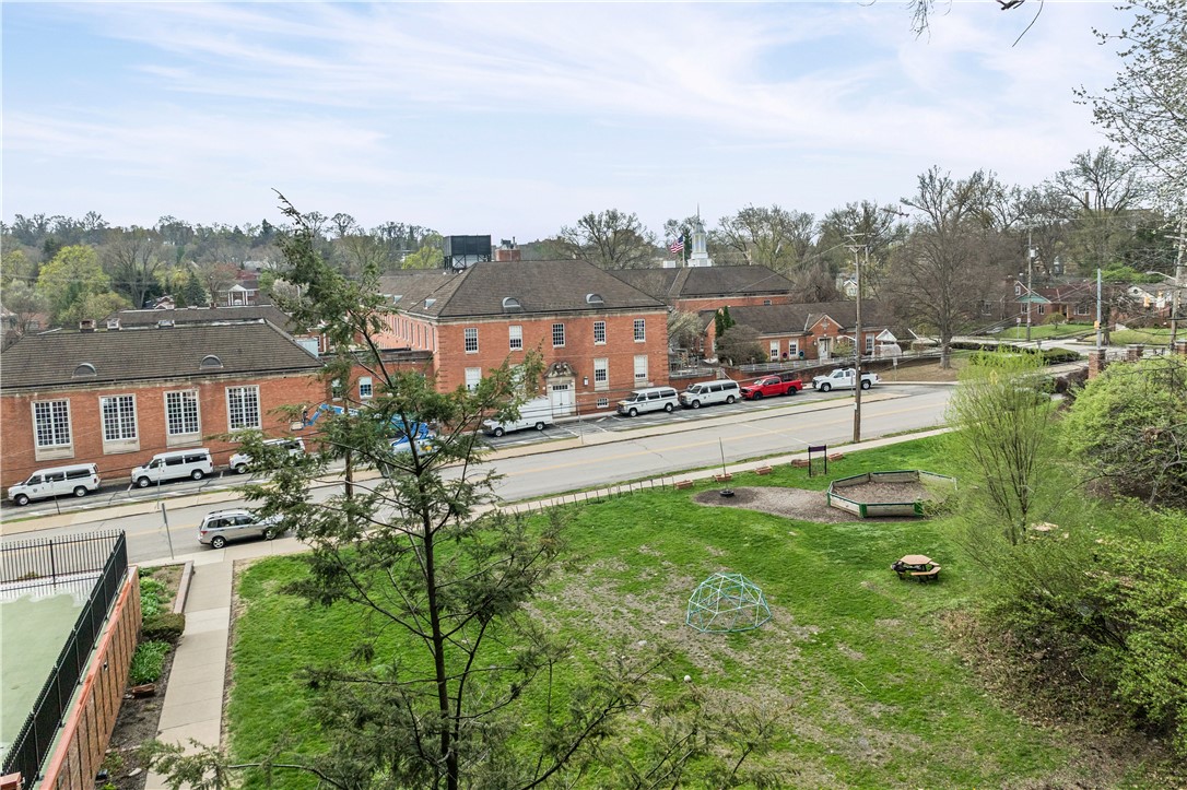 5 Bayard Rd 207
