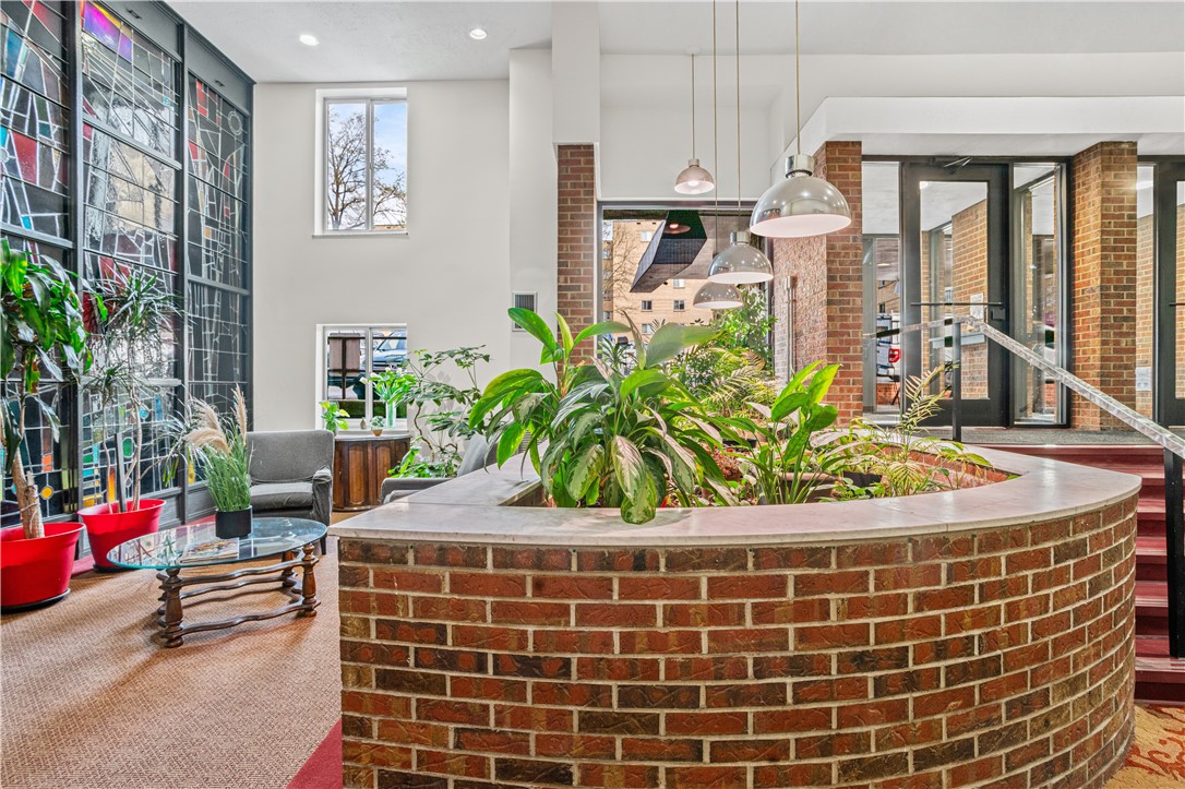 5 Bayard Rd 207