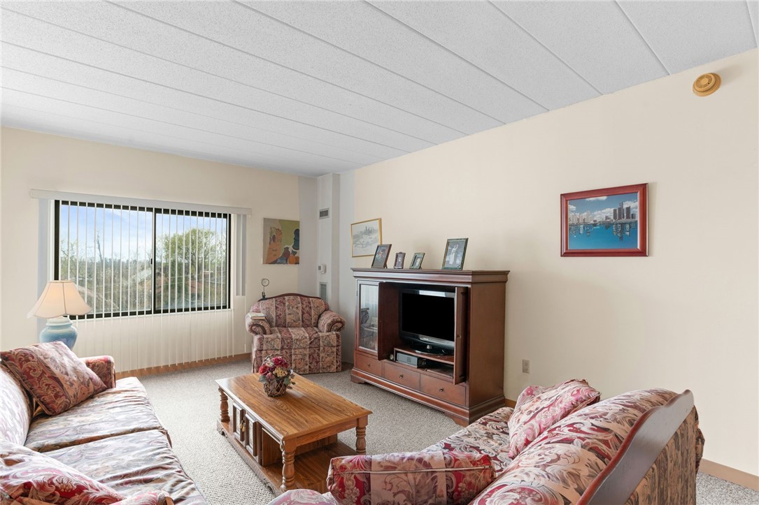 5715 Beacon St 509