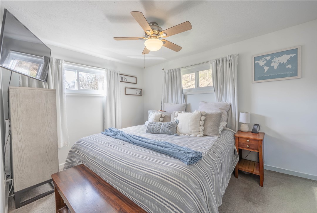 4863 Hialeah Dr