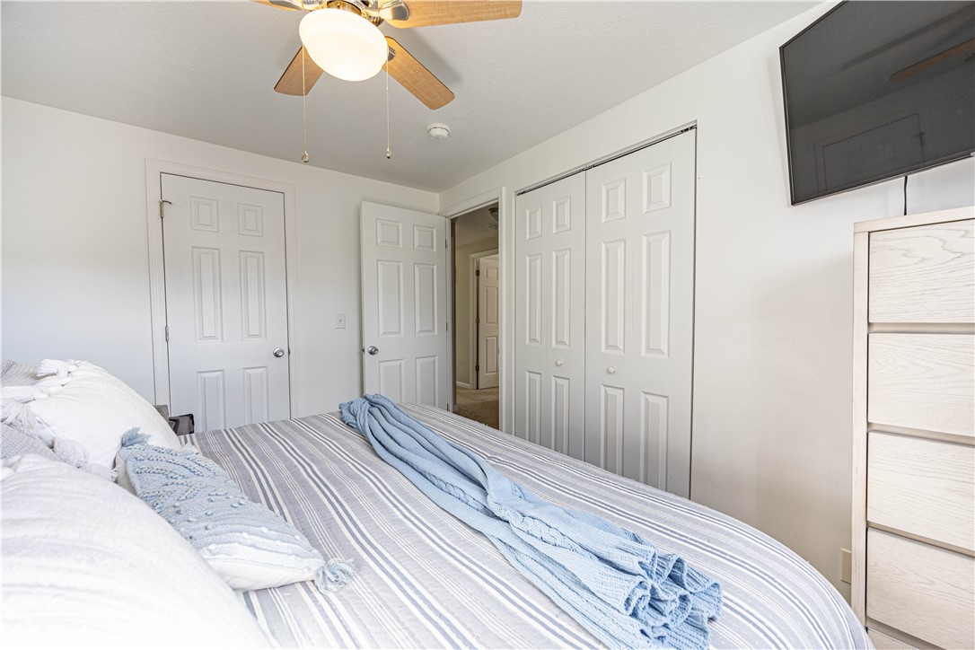 4863 Hialeah Dr