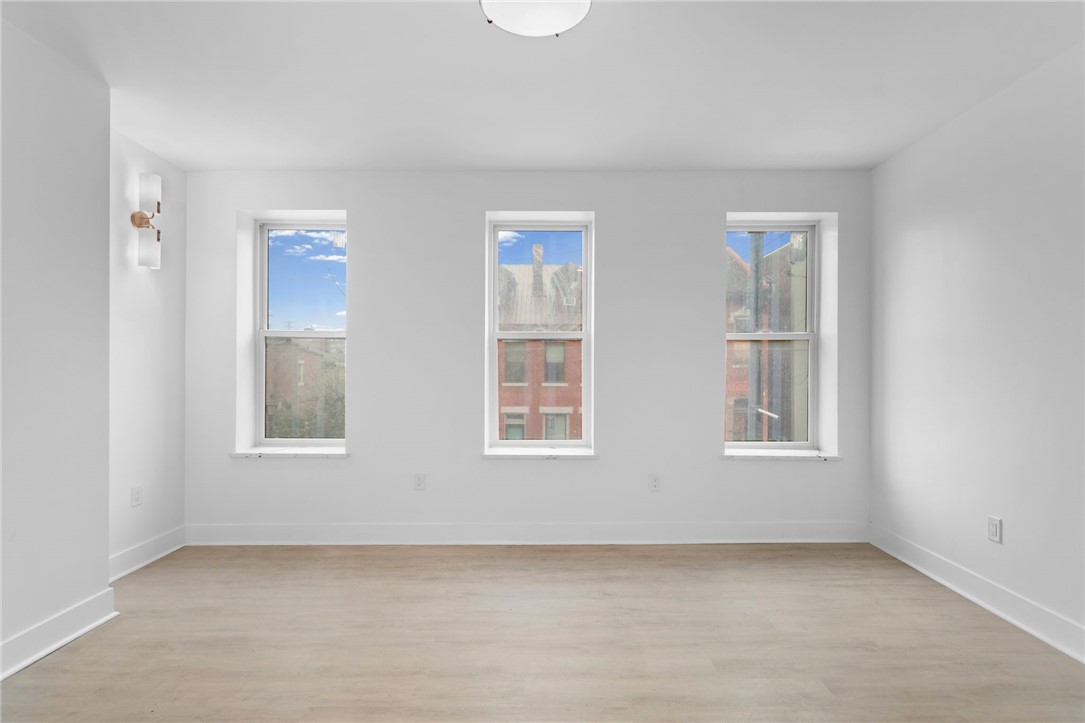 2035 Forbes Ave