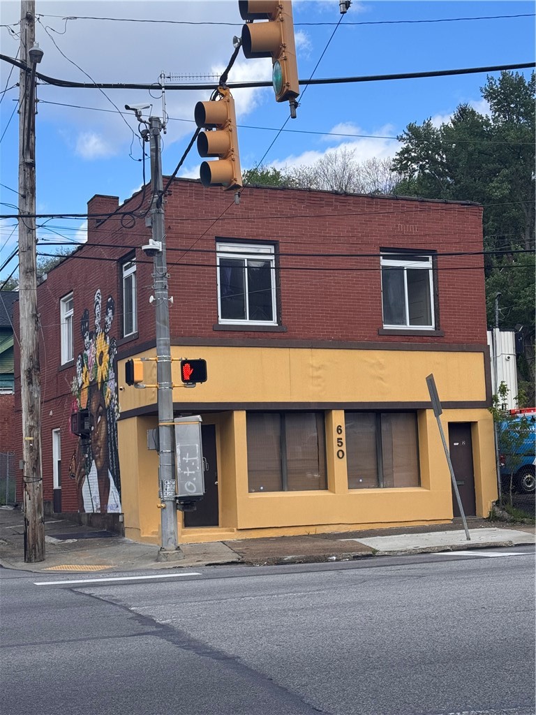 650 Ardmore Blvd