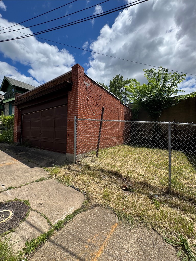 650 Ardmore Blvd