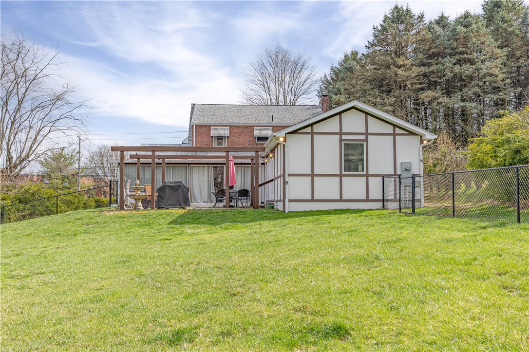 2339 Freeport Rd