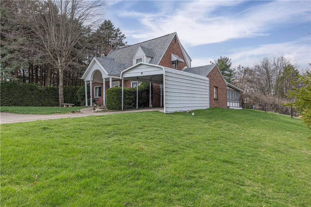 2339 Freeport Rd
