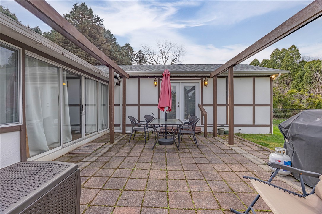 2339 Freeport Rd