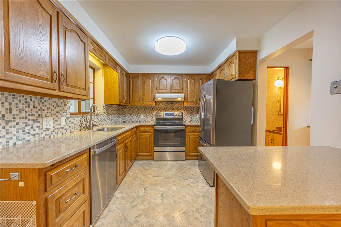 2339 Freeport Rd