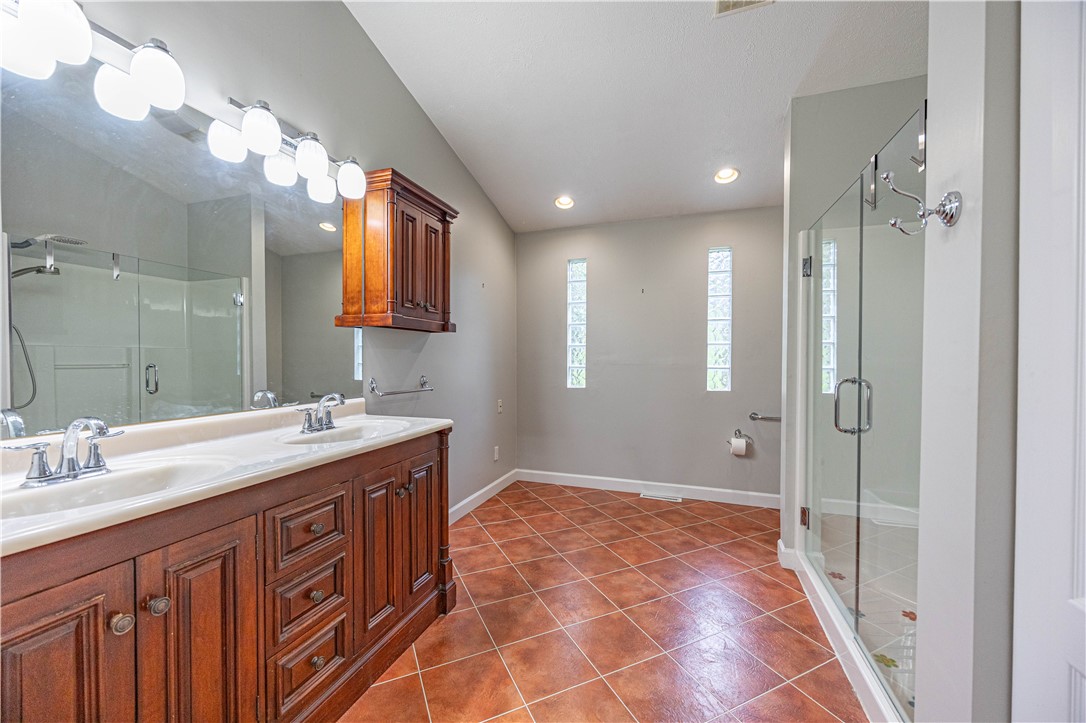 2339 Freeport Rd