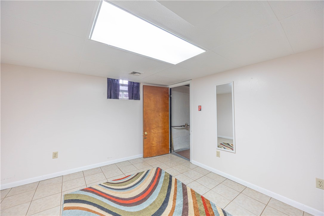 2339 Freeport Rd